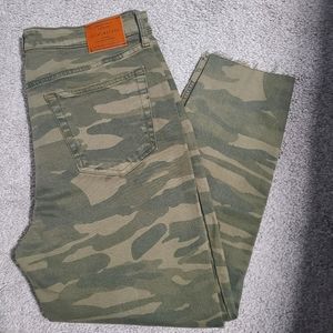 Lucky Camo Jeans